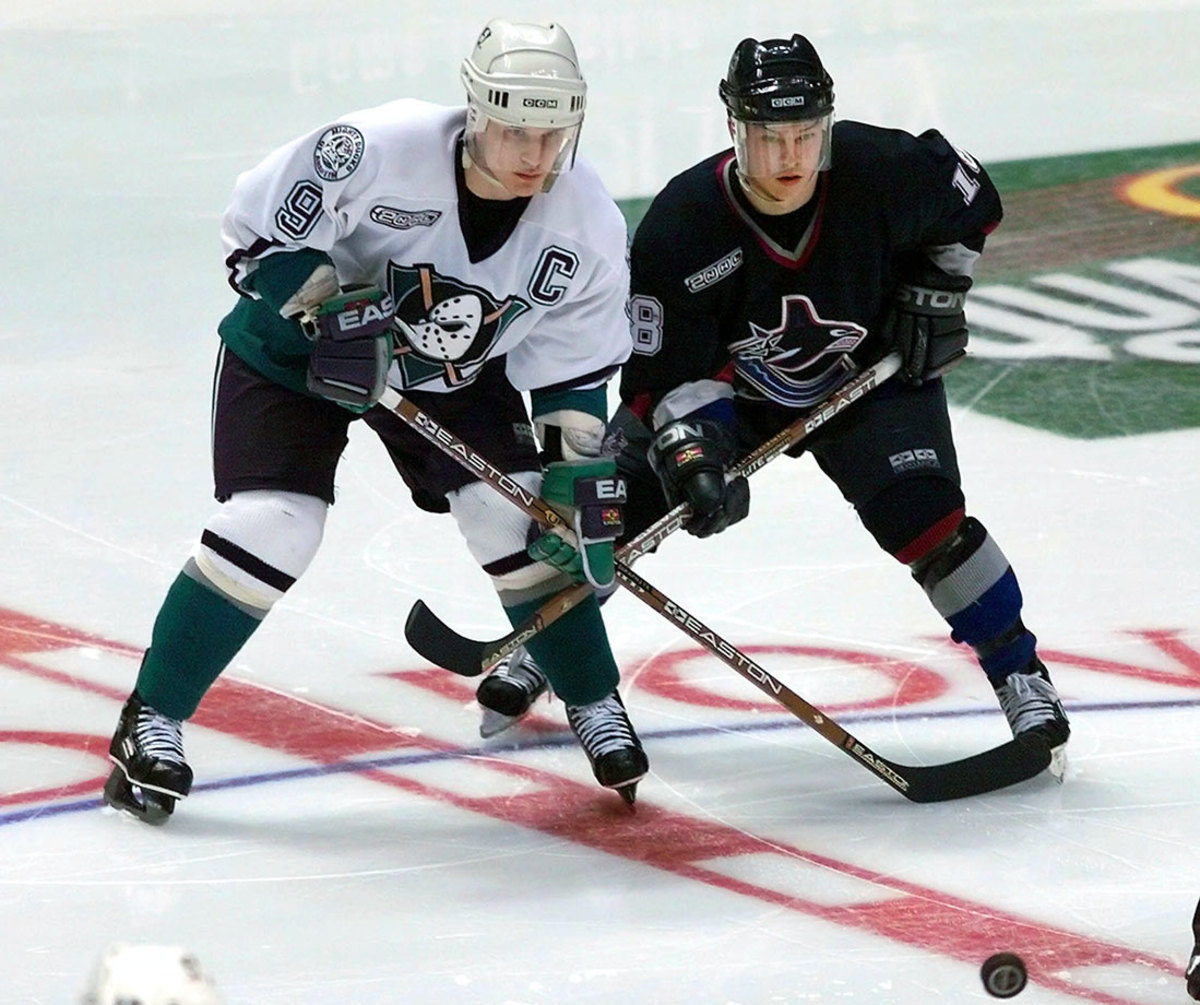 Paul-Kariya-brother-Steve.jpg